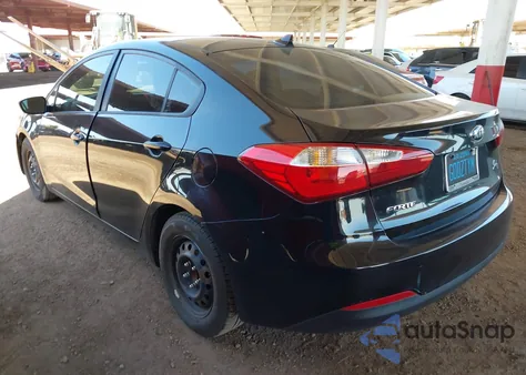 2016 Kia Forte Lx z USA, uszkodzony, nr VIN KNAFK4A64G5520596